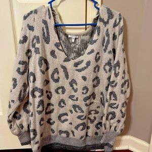 Leopard print gray sweater